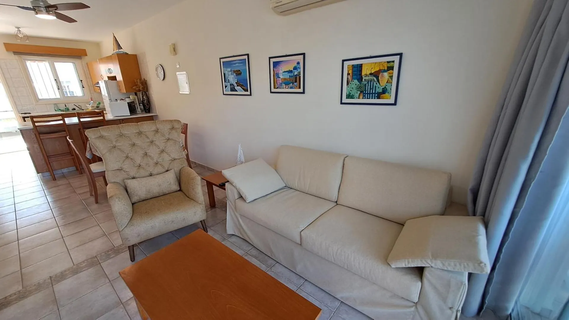 Yialos Cozy Beach House Apartment Larnaca Cyprus