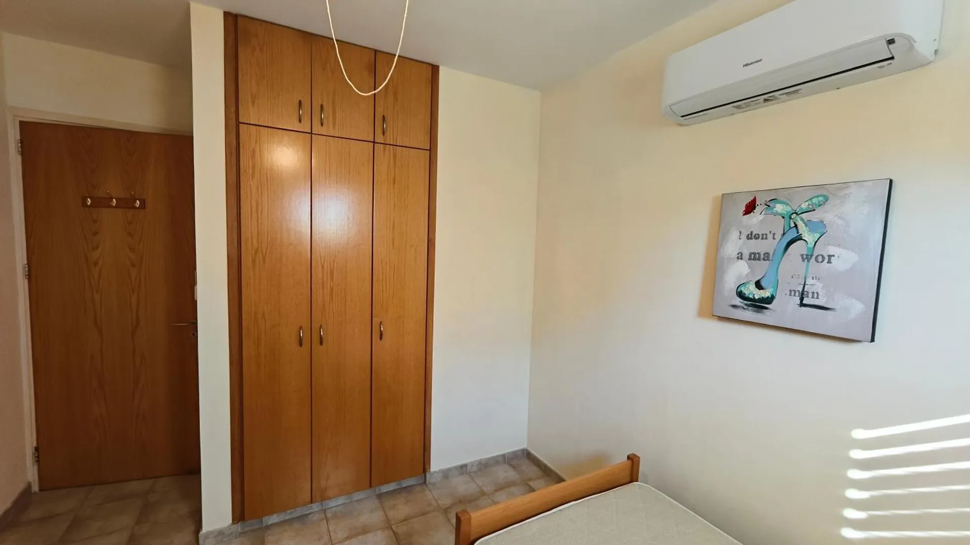 Yialos Cozy Beach House Apartment Larnaca